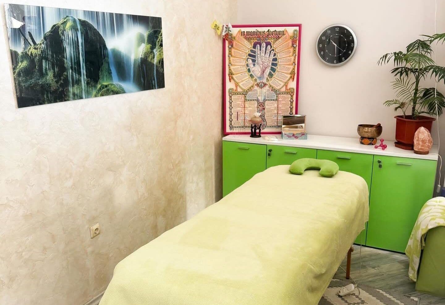 Банер на Холистичен център Хармония