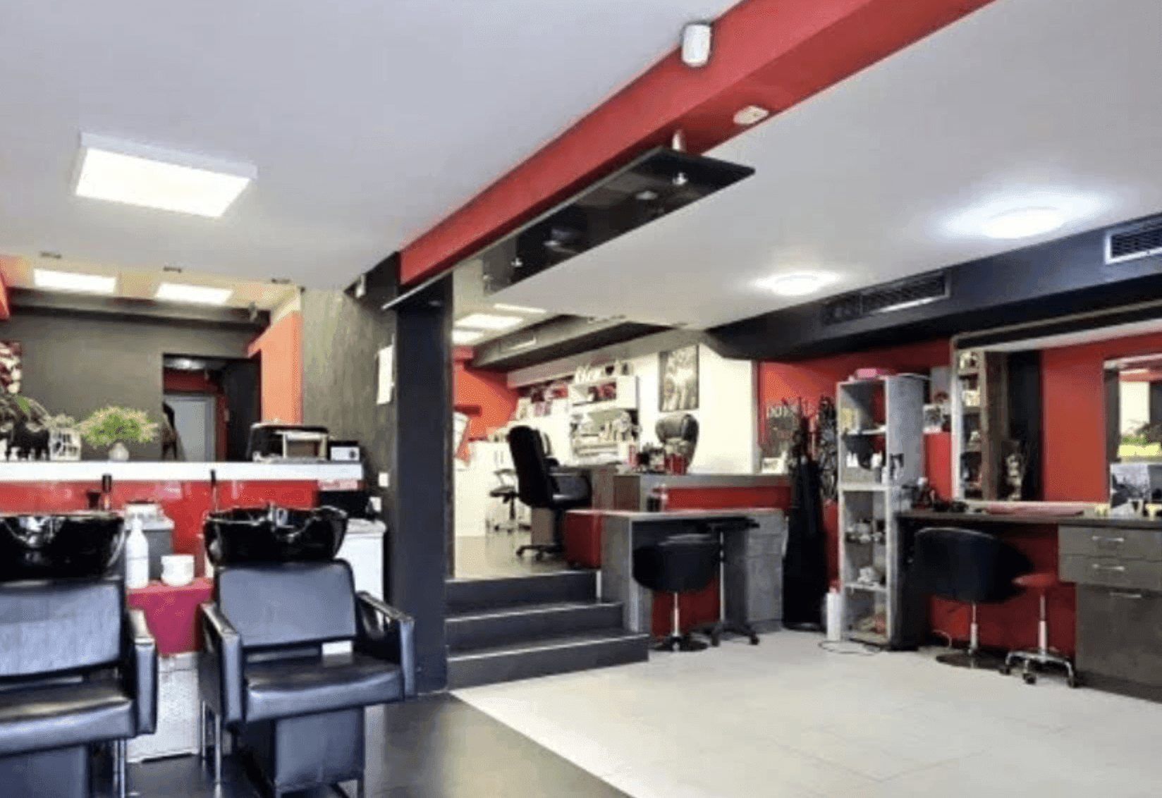 Банер на Студио ВИПО