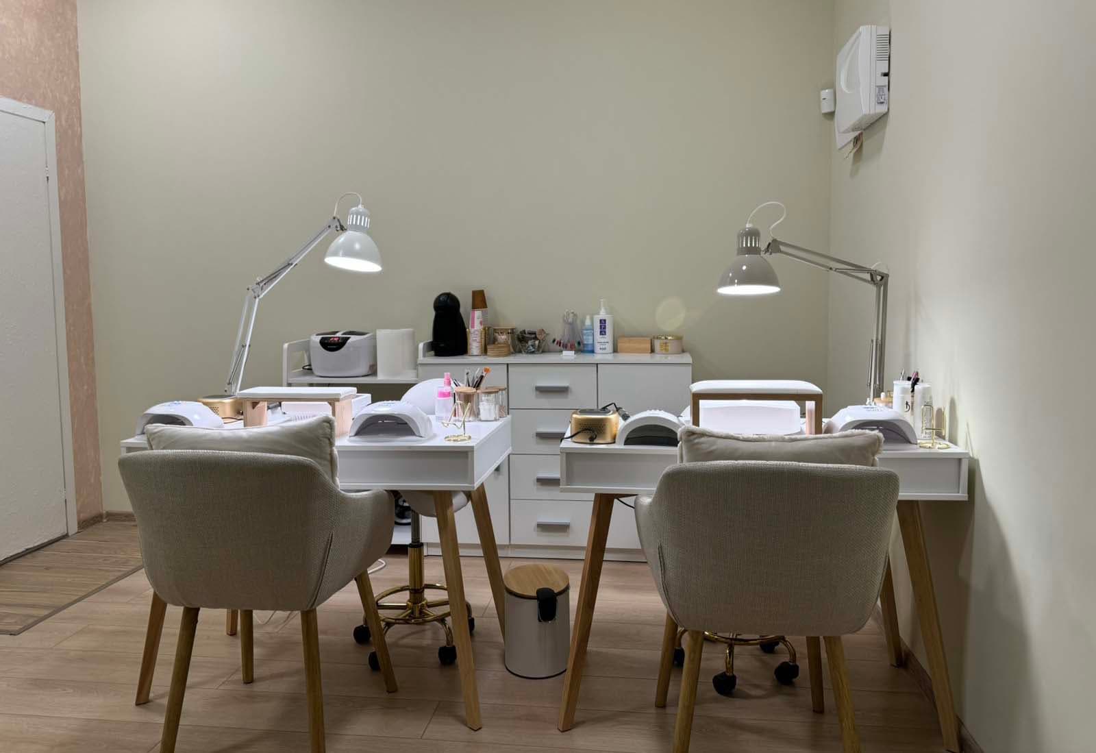 Банер на Luster's Place