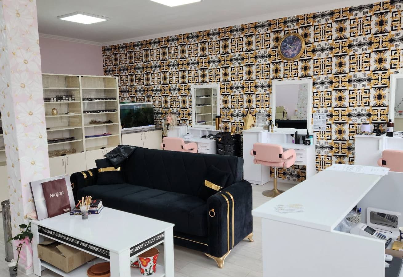 Банер на Салон за красота Doni Professional and Academy