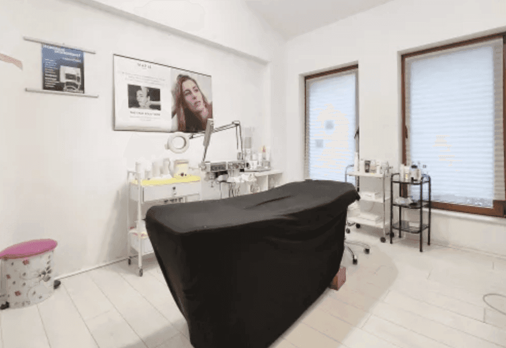 Банер на Център и Aesthetic Room JAWELL