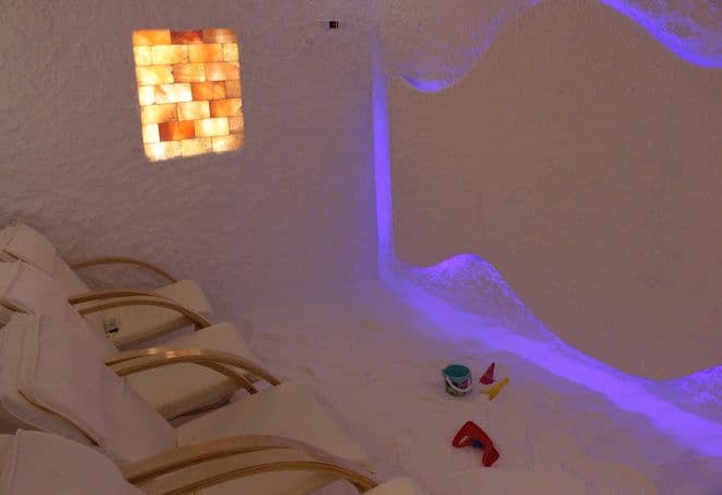 Банер на Salt World Солна стая Младост