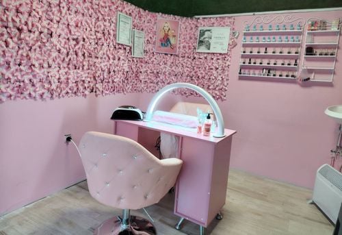 Илияна Нейлс